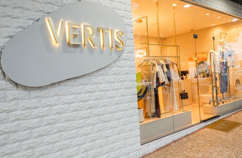 VERTIS